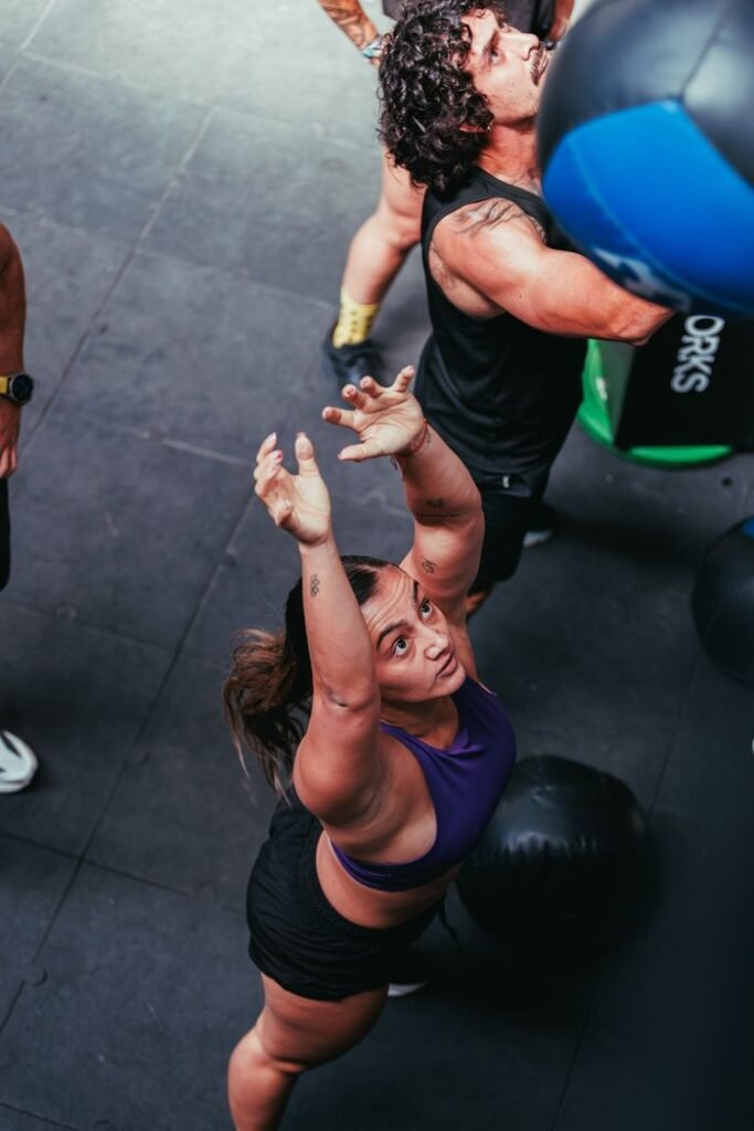 OFFICIAL HYROX TRIANING CLUB HUSTLE FITNESS BELFAST SMASH YOUR FITNESS GOALS