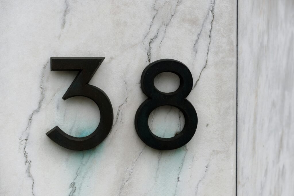 weekly session schedule hustle fitness belfast small group fitness hyrox